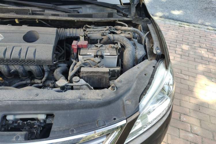 Used Nissan Sylphy 2014 1.6XV CVT Deluxe Edition Engine Bay Left