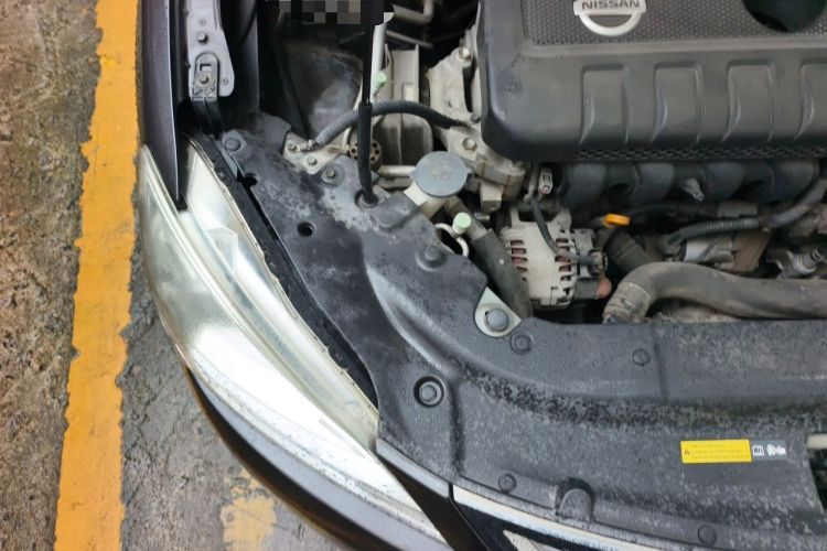 Used Nissan Sylphy 2014 1.6XV CVT Deluxe Edition Engine Bay Right
