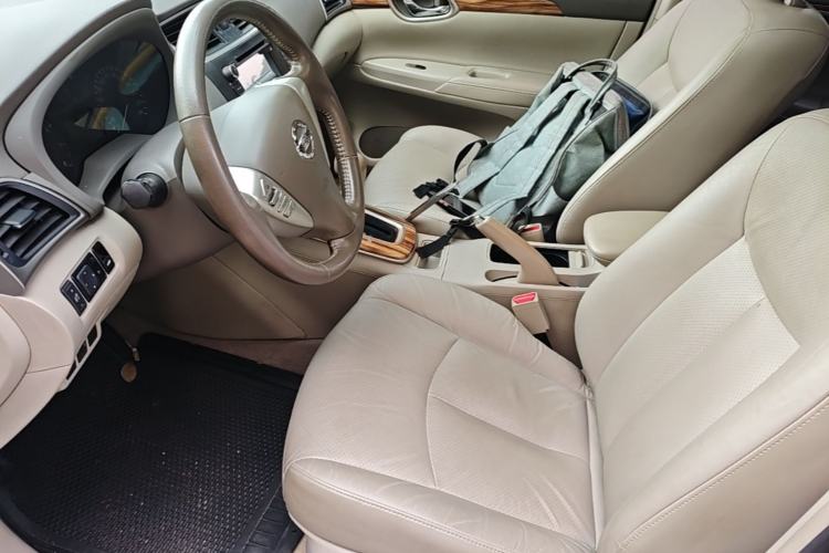 Used Nissan Sylphy 2014 1.6XV CVT Deluxe Edition Left Front Seat