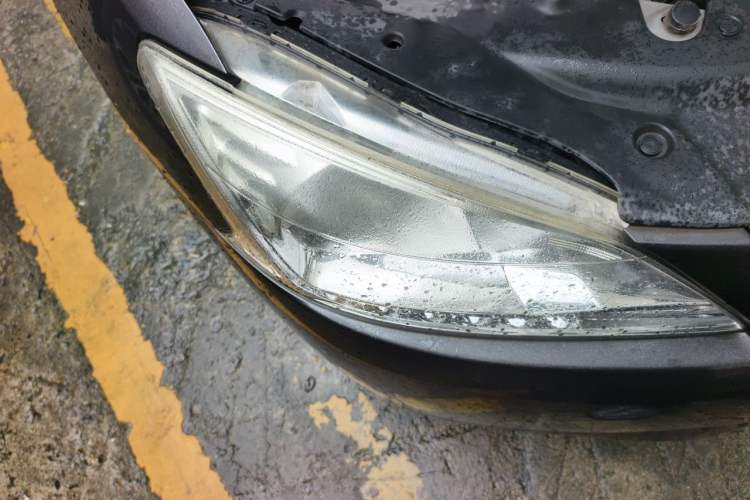 Used Nissan Sylphy 2014 1.6XV CVT Deluxe Edition Right Front Headlight