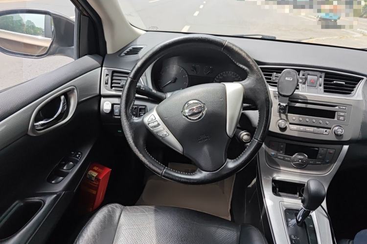Used Nissan Sylphy 2014 1.6XV CVT Deluxe Edition Steering Wheel