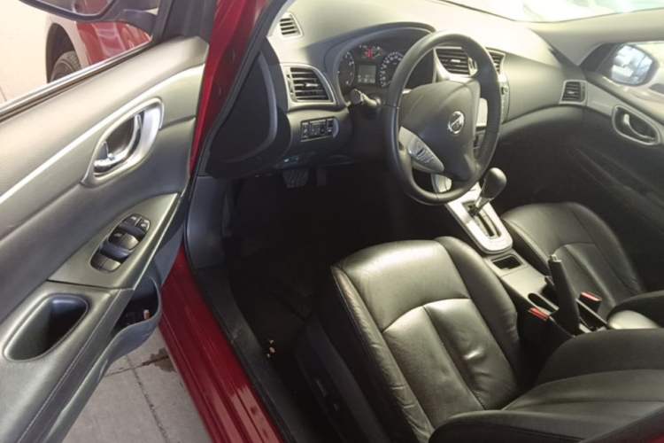 Used Nissan Sylphy 2014 1.6XV CVT Deluxe Edition Driver Seat