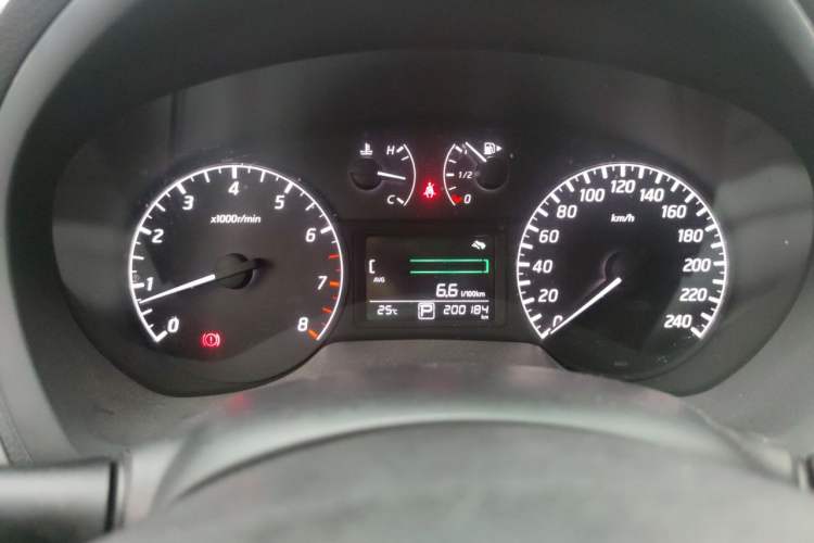 Used Nissan Sylphy 2014 1.6XV CVT Deluxe Edition Instrument Cluster