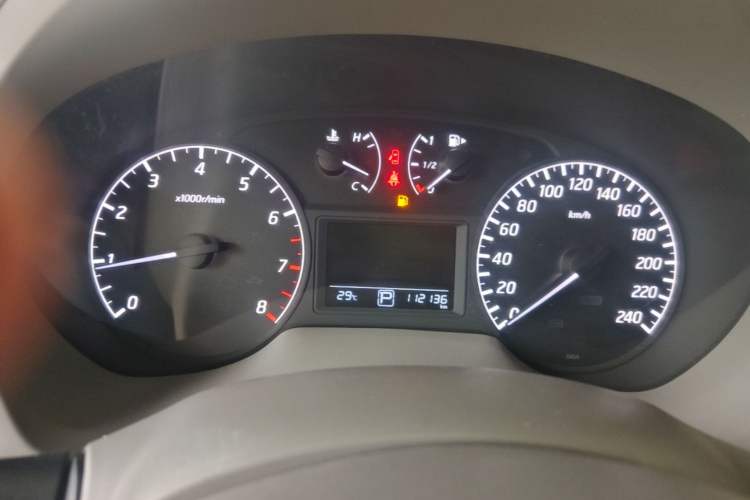 Used Nissan Sylphy 2014 1.6XV CVT Deluxe Edition Instrument Cluster