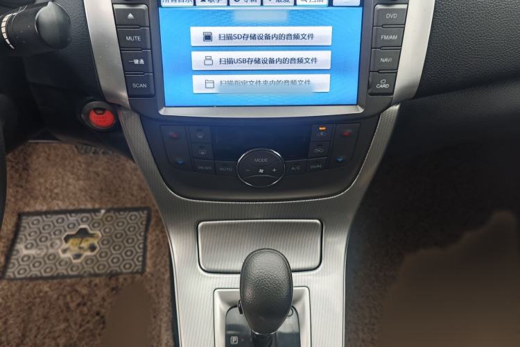 Used Nissan Sylphy 2014 1.6XV CVT Deluxe Edition Interior 2