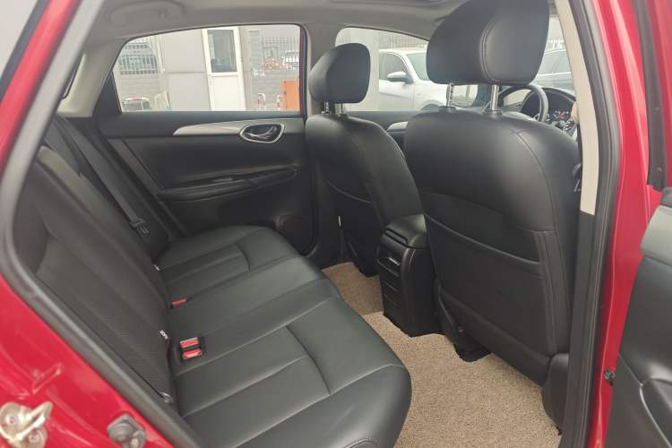 Used Nissan Sylphy 2014 1.6XV CVT Deluxe Edition Interior 6