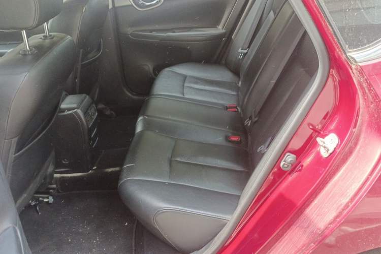 Used Nissan Sylphy 2014 1.6XV CVT Deluxe Edition Left Rear Seat