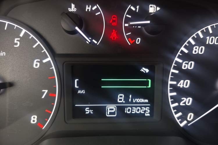 Used Nissan Sylphy 2014 1.6XV CVT Deluxe Edition Odometer Close Up