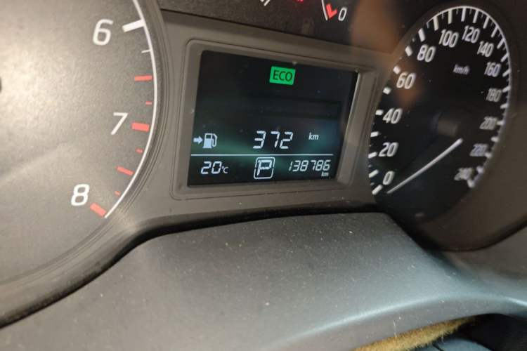 Used Nissan Sylphy 2014 1.6XV CVT Deluxe Edition Odometer Close Up
