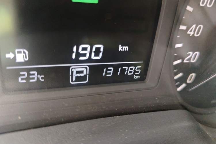 Used Nissan Sylphy 2014 1.6XV CVT Deluxe Edition Odometer Close Up
