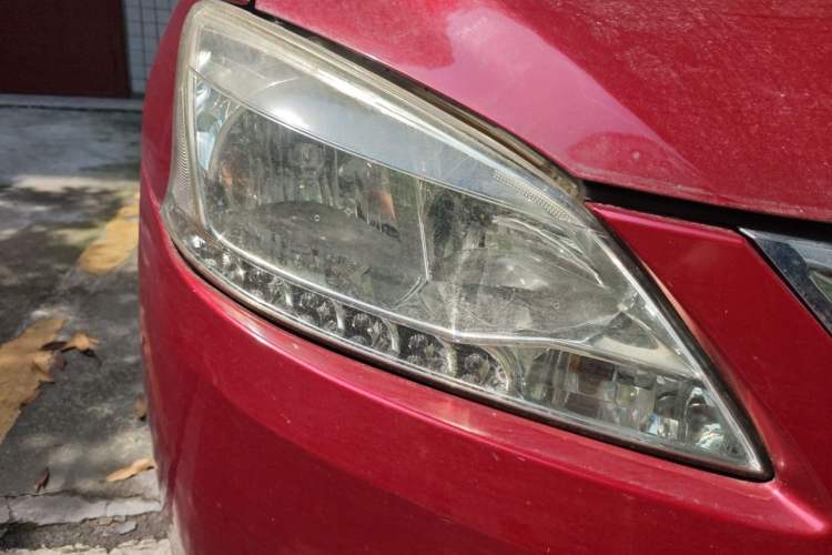 Used Nissan Sylphy 2014 1.6XV CVT Deluxe Edition Right Front Headlight