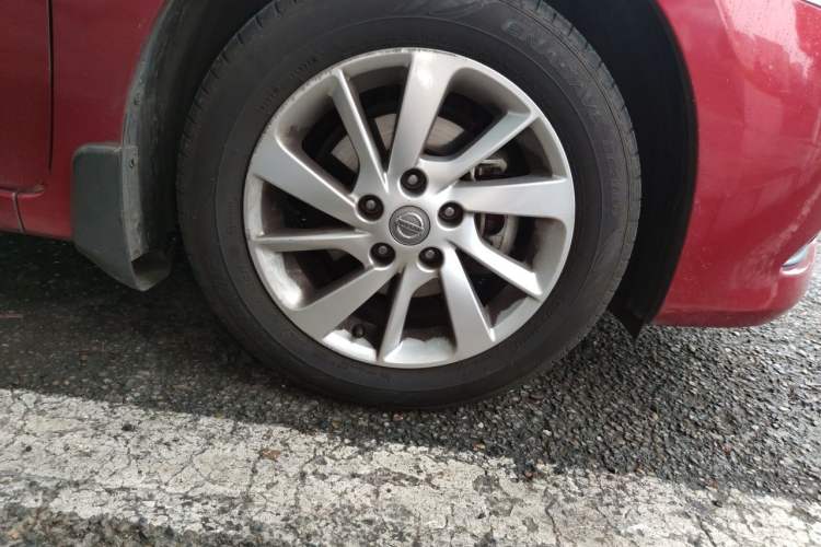 Used Nissan Sylphy 2014 1.6XV CVT Deluxe Edition Right Front Wheel Hub