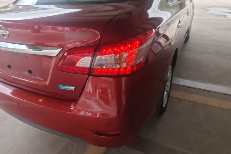 Used Nissan Sylphy 2014 1.6XV CVT Deluxe Edition Right Rear Taillight