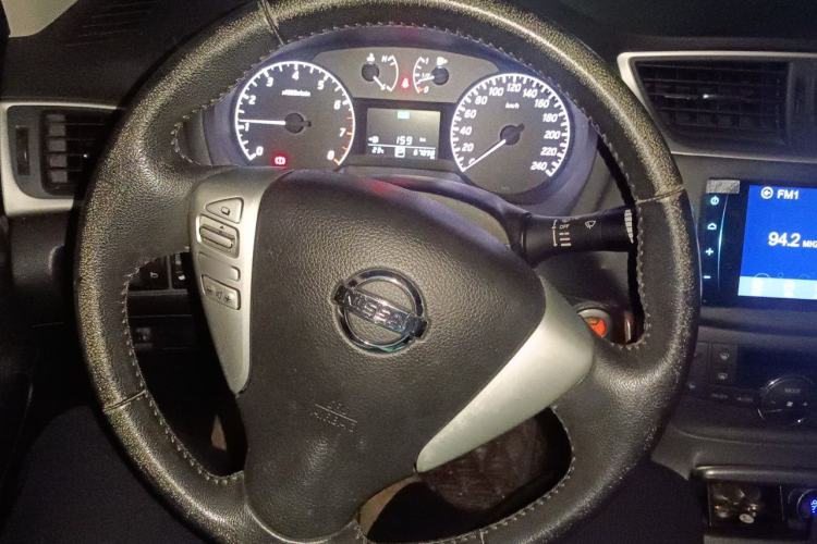 Used Nissan Sylphy 2014 1.6XV CVT Deluxe Edition Steering Wheel