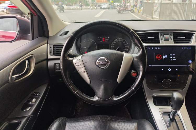 Used Nissan Sylphy 2014 1.6XV CVT Deluxe Edition Steering Wheel