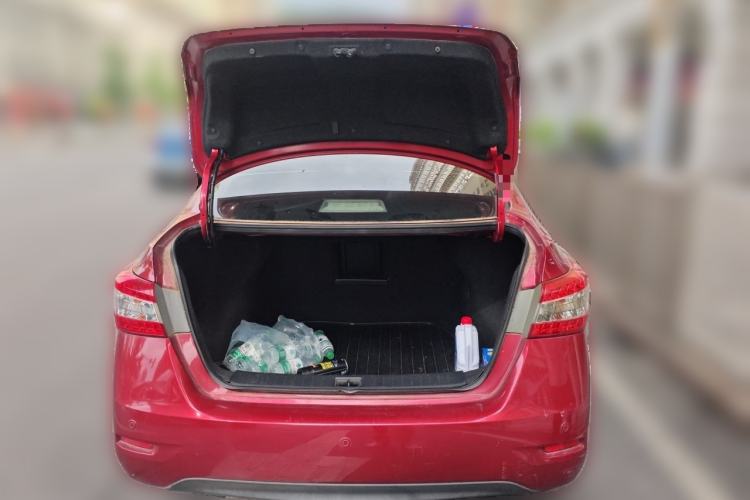 Used Nissan Sylphy 2014 1.6XV CVT Deluxe Edition Trunk