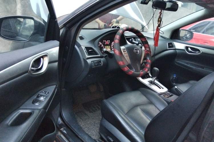 Used Nissan Sylphy 2014 1.6XV CVT Deluxe Edition Driver Seat