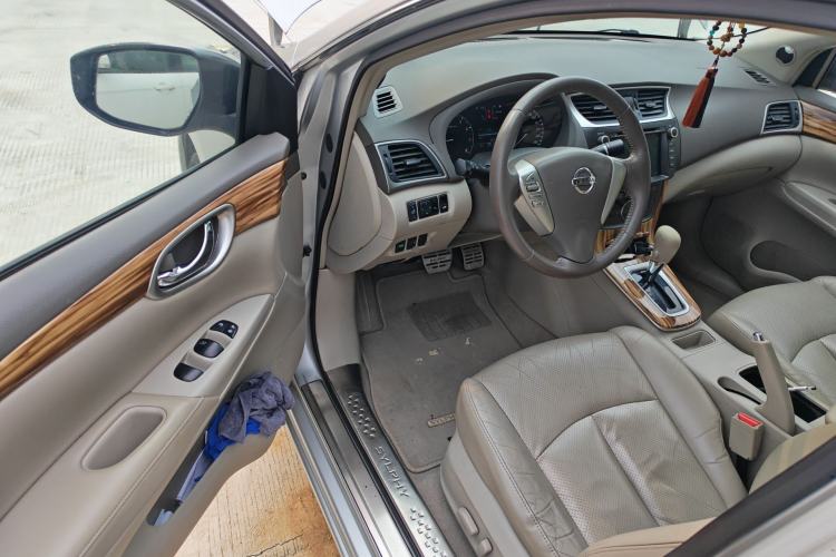 Used Nissan Sylphy 2014 1.6XV CVT Deluxe Edition Driver Seat