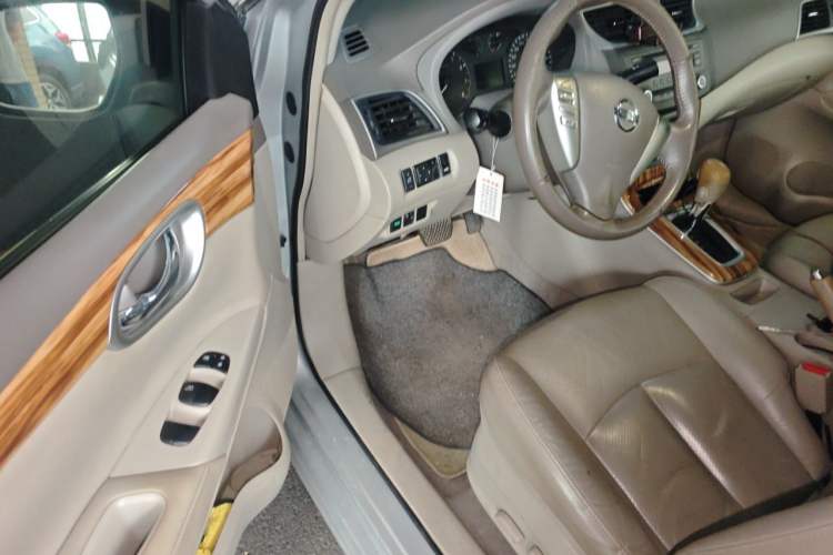 Used Nissan Sylphy 2014 1.6XV CVT Deluxe Edition Driver Seat