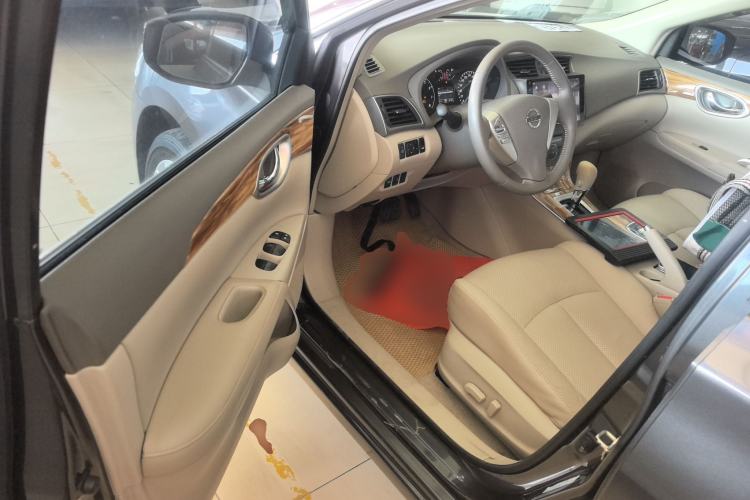 Used Nissan Sylphy 2014 1.6XV CVT Deluxe Edition Driver Seat