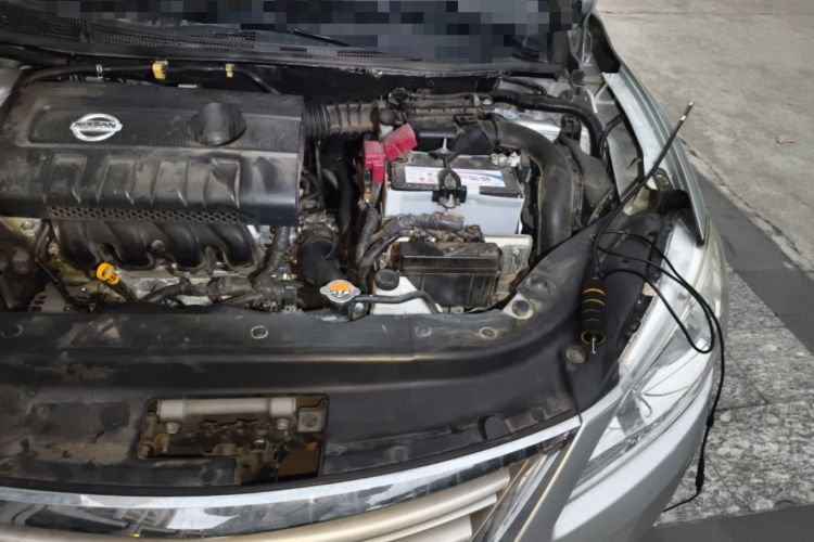 Used Nissan Sylphy 2014 1.6XV CVT Deluxe Edition Engine Bay Left
