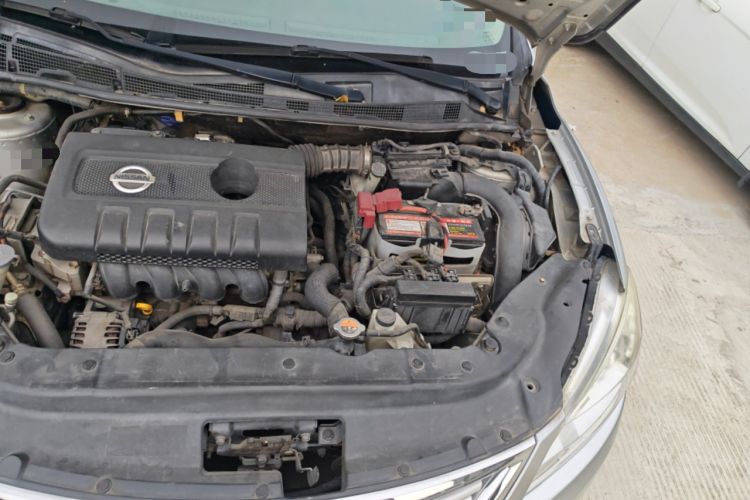 Used Nissan Sylphy 2014 1.6XV CVT Deluxe Edition Engine Bay Left