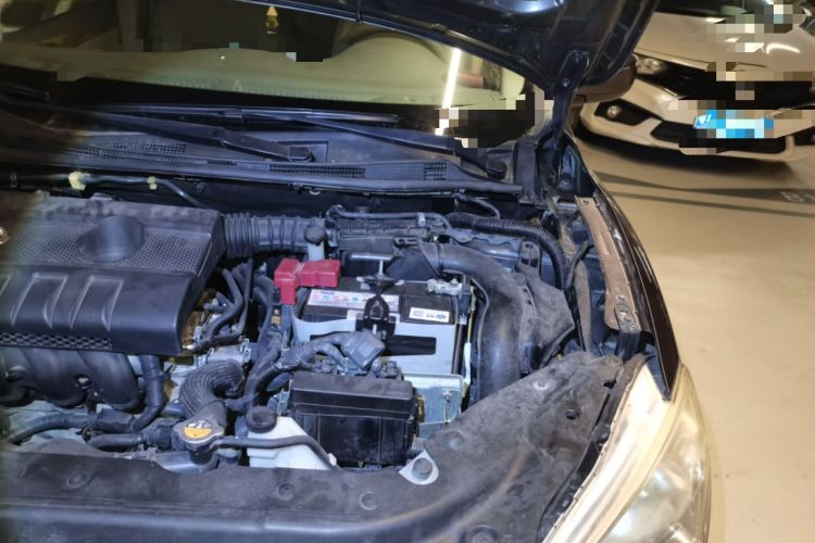 Used Nissan Sylphy 2014 1.6XV CVT Deluxe Edition Engine Bay Left