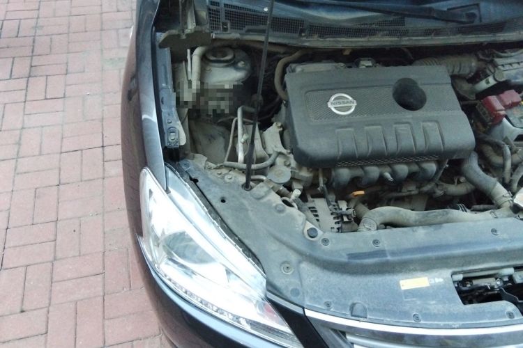 Used Nissan Sylphy 2014 1.6XV CVT Deluxe Edition Engine Bay Right