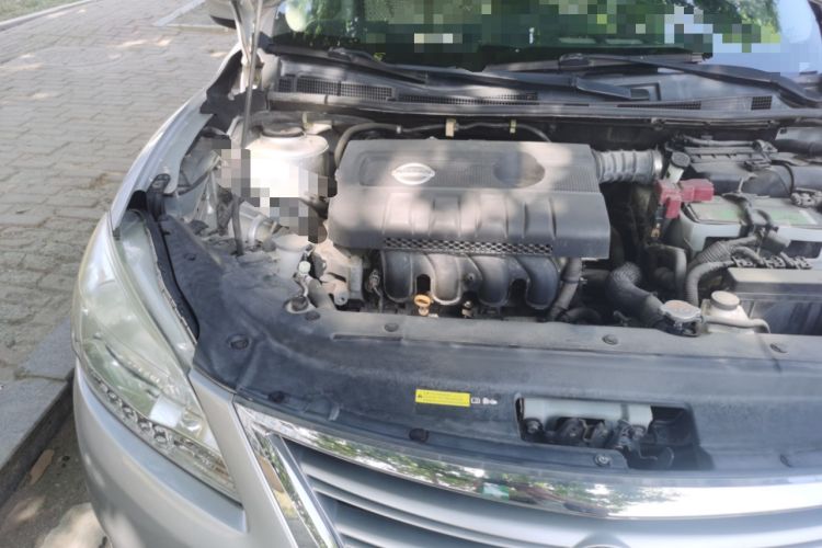 Used Nissan Sylphy 2014 1.6XV CVT Deluxe Edition Engine Bay Right
