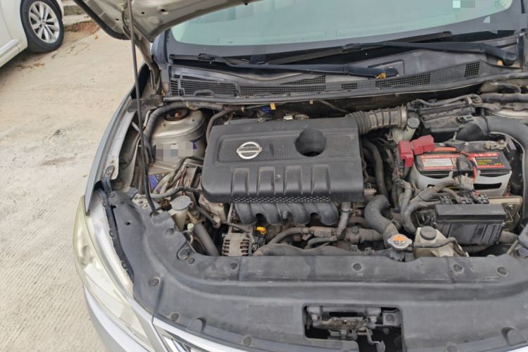 Used Nissan Sylphy 2014 1.6XV CVT Deluxe Edition Engine Bay Right