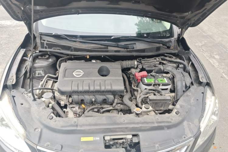 Used Nissan Sylphy 2014 1.6XV CVT Deluxe Edition Engine Bay