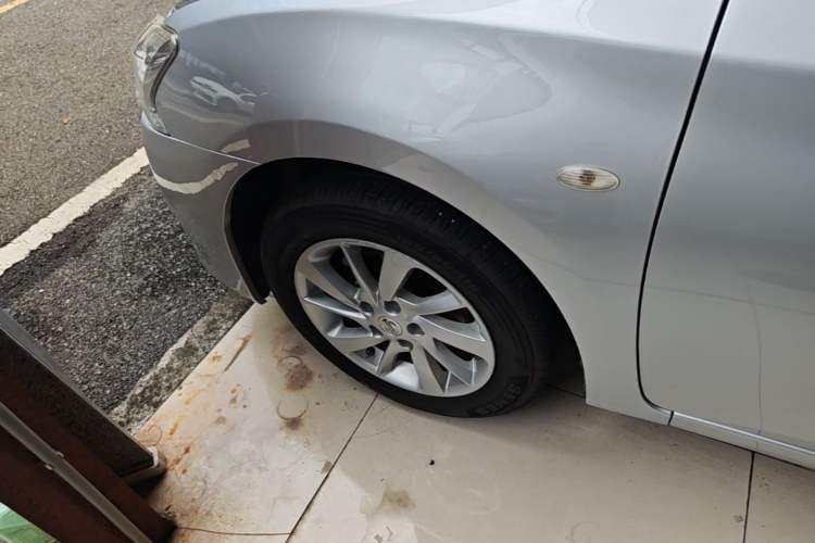 Used Nissan Sylphy 2014 1.6XV CVT Deluxe Edition Exterior 4