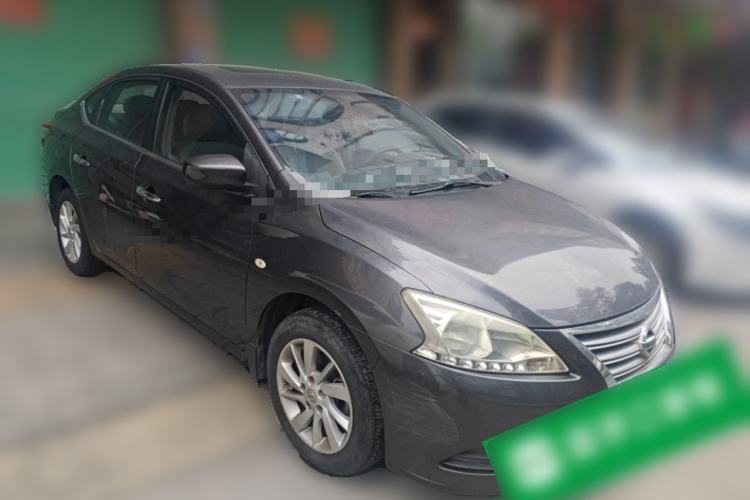 Used Nissan Sylphy 2014 1.6XV CVT Deluxe Edition Front Right 45 Deg