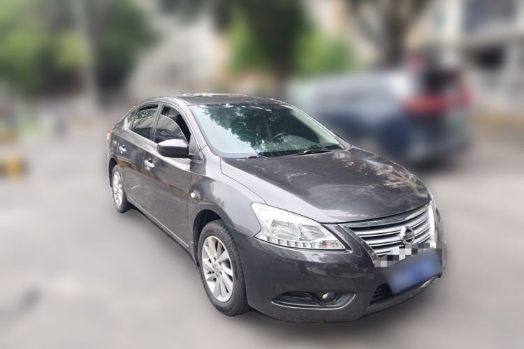 Used Nissan Sylphy 2014 1.6XV CVT Deluxe Edition Front Right 45 Deg