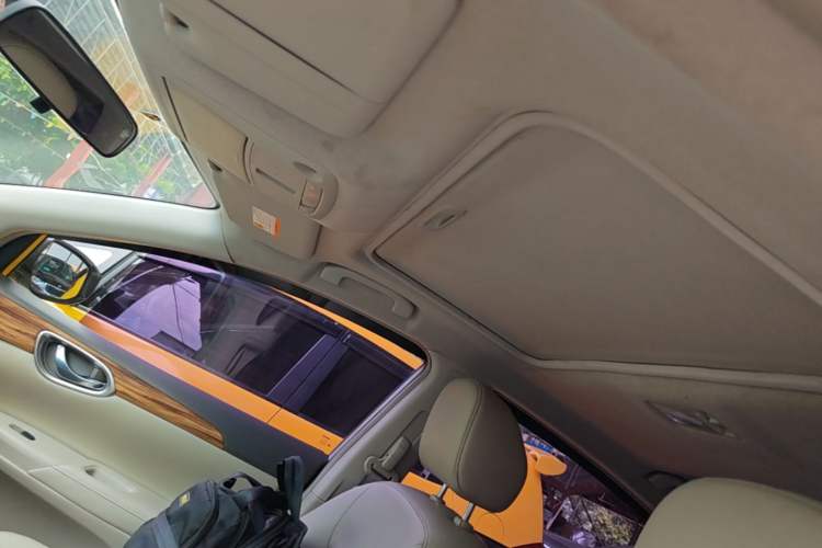 Used Nissan Sylphy 2014 1.6XV CVT Deluxe Edition Headliner