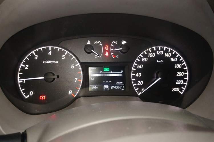 Used Nissan Sylphy 2014 1.6XV CVT Deluxe Edition Instrument Cluster