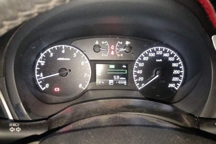 Used Nissan Sylphy 2014 1.6XV CVT Deluxe Edition Instrument Cluster