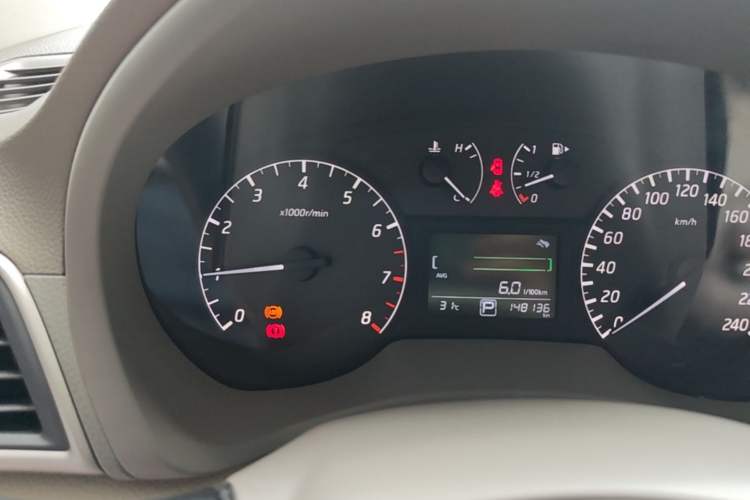 Used Nissan Sylphy 2014 1.6XV CVT Deluxe Edition Instrument Cluster