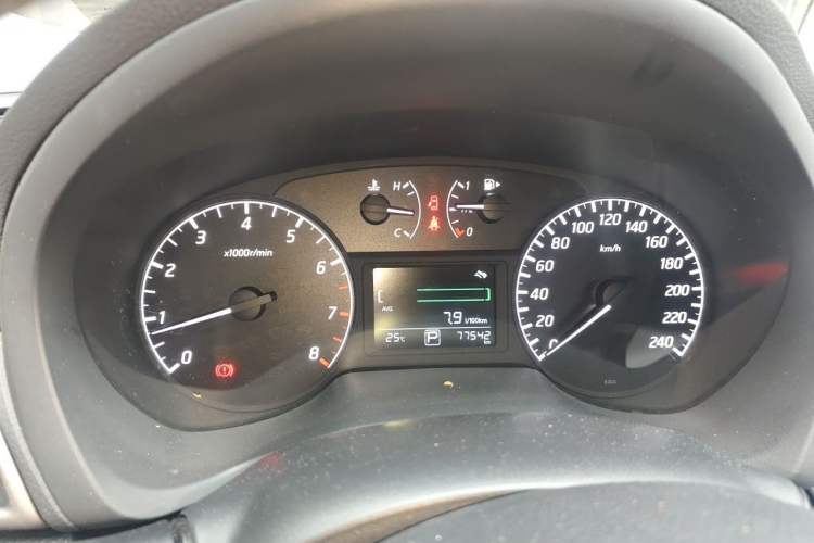 Used Nissan Sylphy 2014 1.6XV CVT Deluxe Edition Instrument Cluster