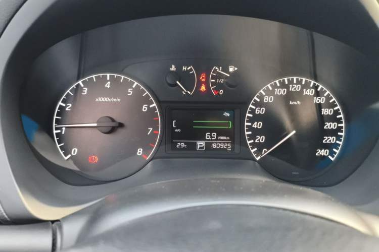 Used Nissan Sylphy 2014 1.6XV CVT Deluxe Edition Instrument Cluster