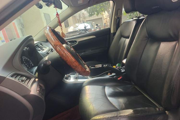 Used Nissan Sylphy 2014 1.6XV CVT Deluxe Edition Left Front Seat