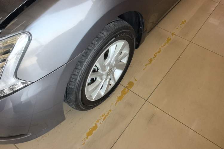 Used Nissan Sylphy 2014 1.6XV CVT Deluxe Edition Left Front Wheel Hub