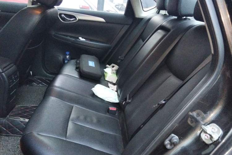 Used Nissan Sylphy 2014 1.6XV CVT Deluxe Edition Left Rear Seat
