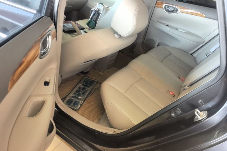 Used Nissan Sylphy 2014 1.6XV CVT Deluxe Edition Left Rear Seat