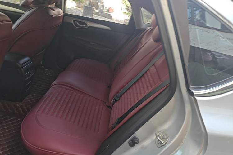 Used Nissan Sylphy 2014 1.6XV CVT Deluxe Edition Left Rear Seat