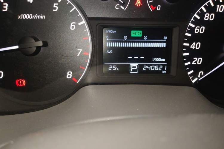 Used Nissan Sylphy 2014 1.6XV CVT Deluxe Edition Odometer Close Up