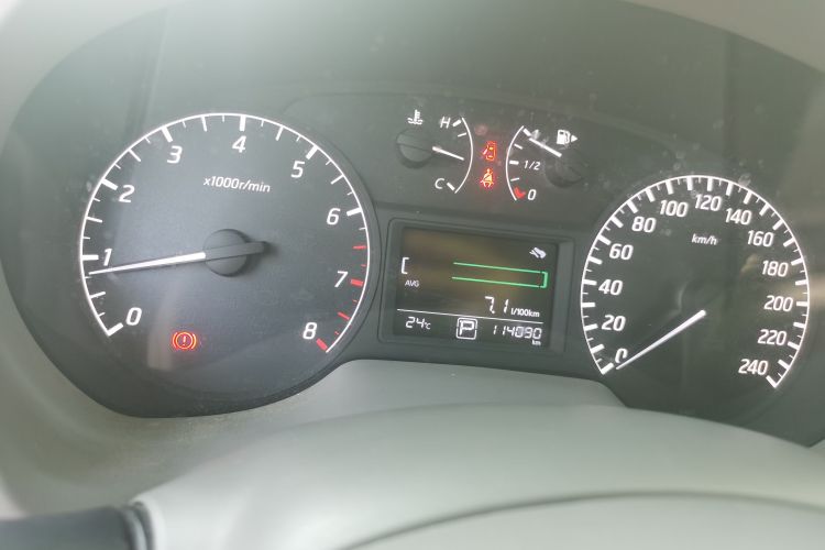Used Nissan Sylphy 2014 1.6XV CVT Deluxe Edition Odometer Close Up
