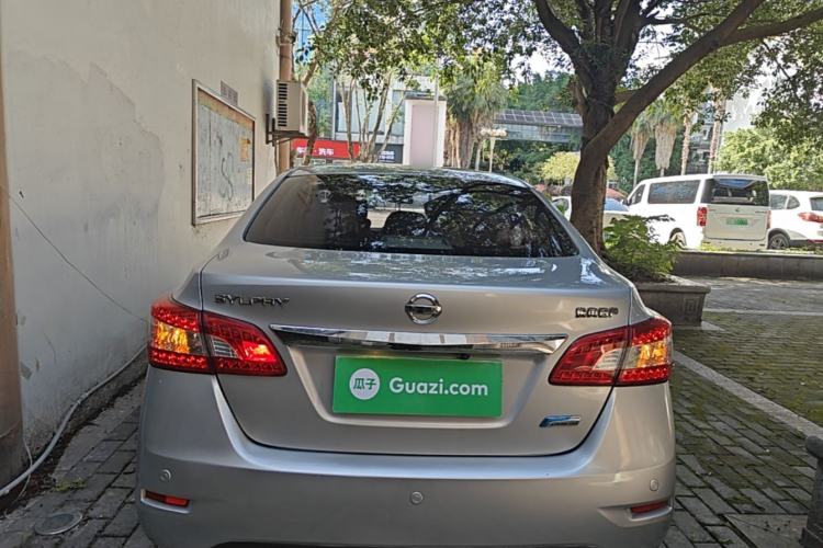 Used Nissan Sylphy 2014 1.6XV CVT Deluxe Edition Rear