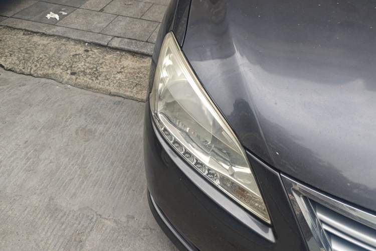 Used Nissan Sylphy 2014 1.6XV CVT Deluxe Edition Right Front Headlight