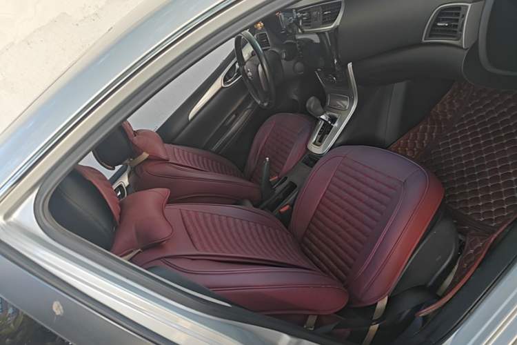 Used Nissan Sylphy 2014 1.6XV CVT Deluxe Edition Right Front Seat